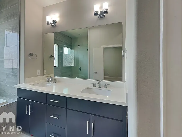 5309 Inker St — Photo 8