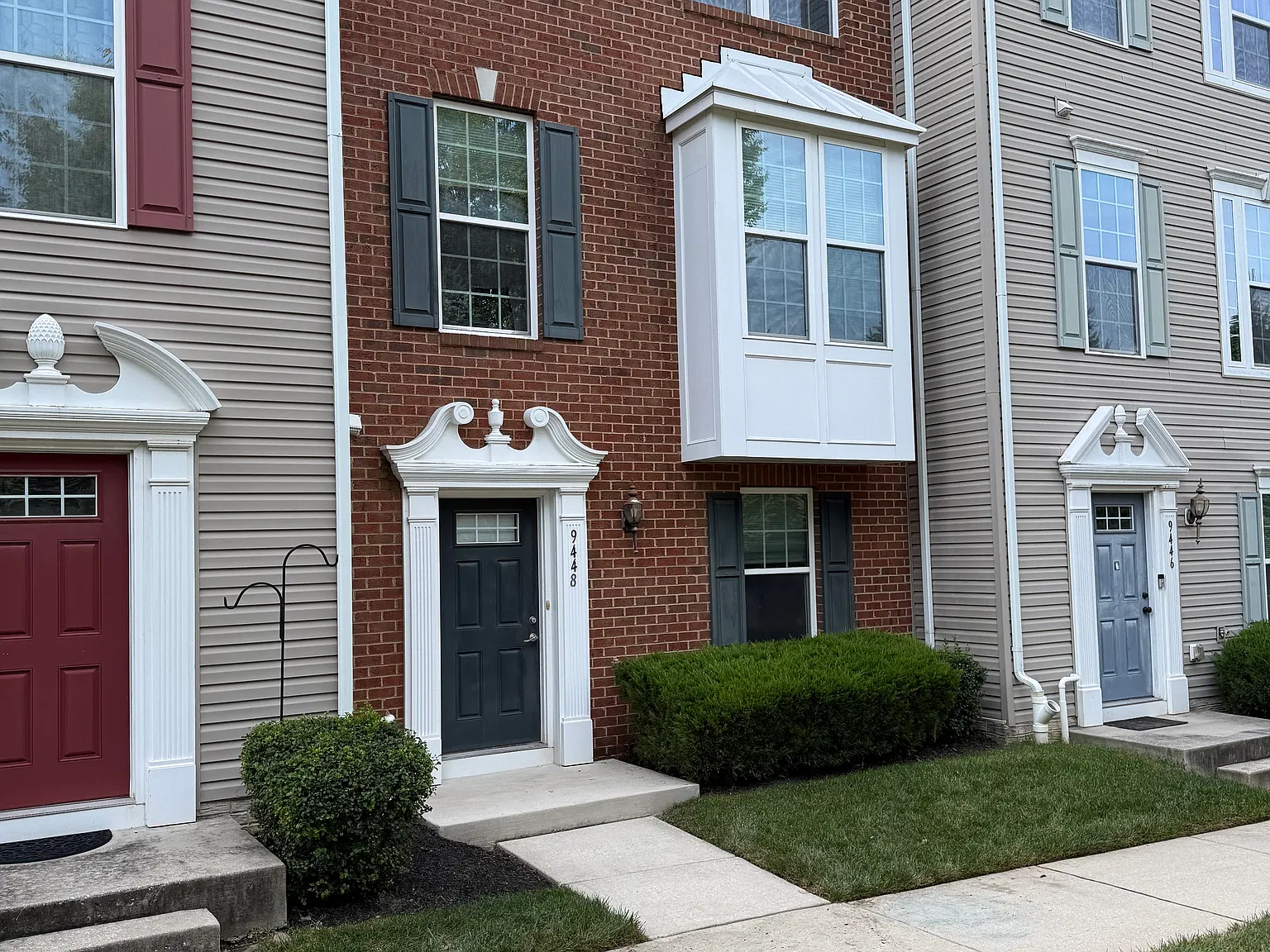 3 bed, 2.5 bath, 2096 sqft, $2,900 — Photo 2