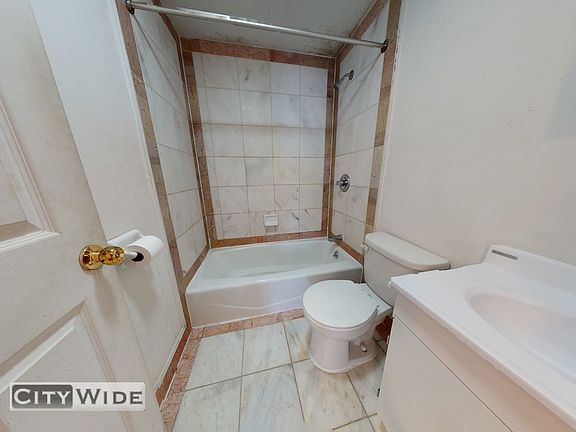 5th image of 186 Orchard St #5FE