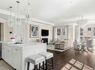 6000 Royal Court #6012, North Hills, NY 11040