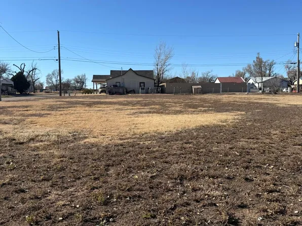 210 Avenue L, Sunray, TX 79086