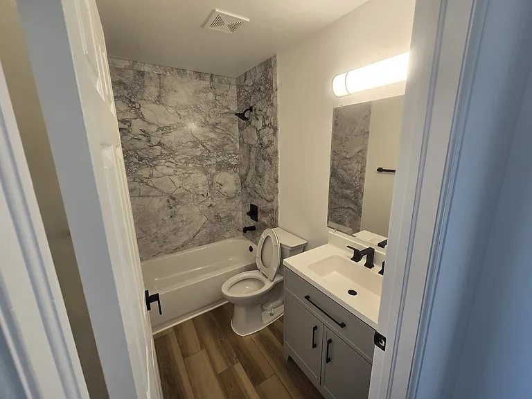 788 Century Ln #B — Photo 9