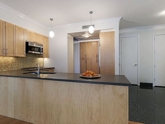5th image of 545 W 110th St APT 2G