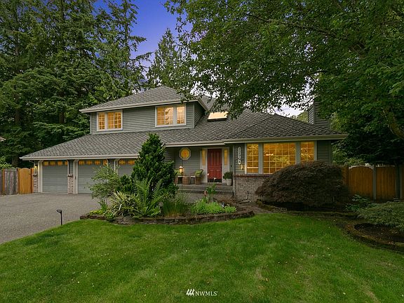 2nd image of 22904 NE 12th Pl