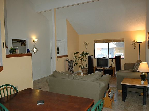 3rd image of 560 W Redondo Dr