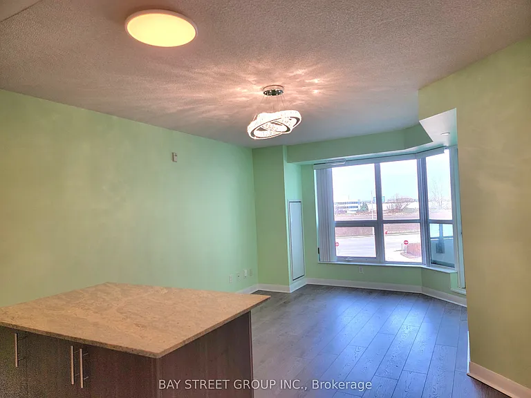 75 Norman Bethune Ave #302 — Photo 10