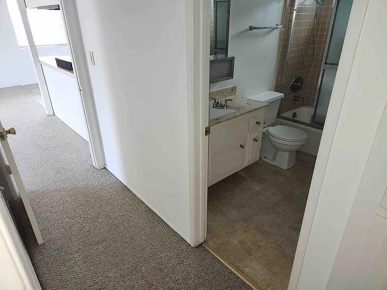1110 Opal St #D — Photo 10