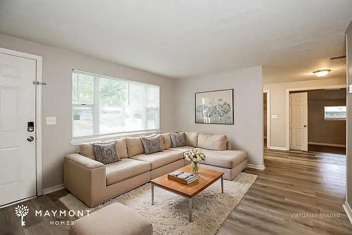 260 Lee Dr — Photo 4