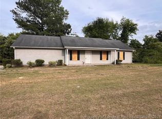 128 Copper Creek Dr, Raeford, NC 28376