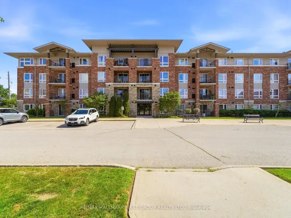 19 Waterford Dr #403, Guelph, ON N1L 0G8