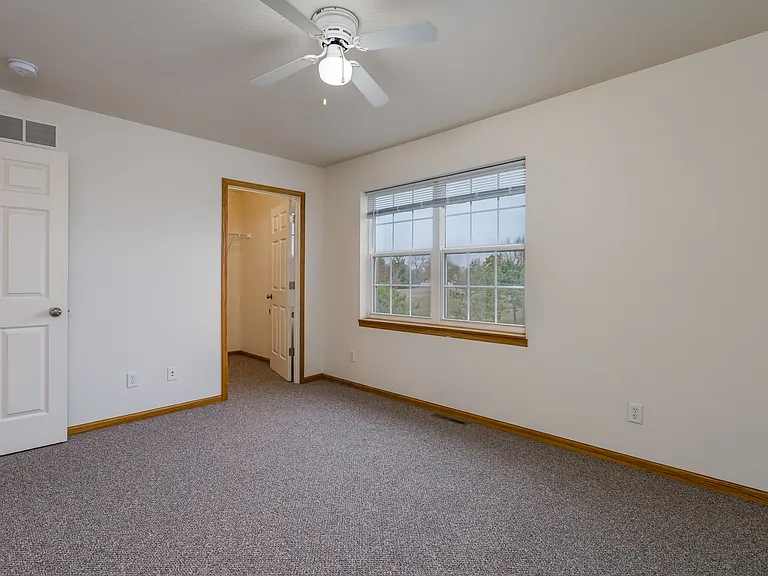 1085 Alpine Way #1085 — Photo 11