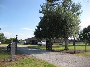 2059 Fox Ln, Tuttle, OK 73089