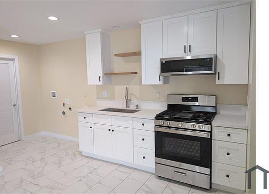 4th image of 317 W 111th St #B