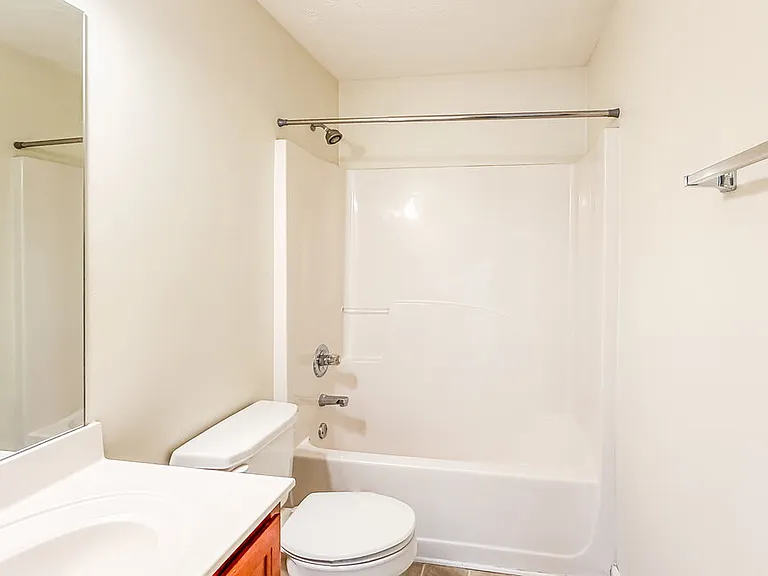 815 Forsythia Way — Photo 16