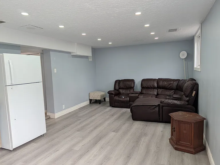 118 Mercer Rd #2 — Photo 2