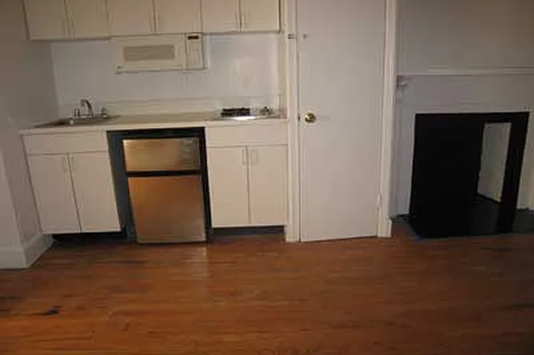 Rented by Buchbinder & Warren | media 26