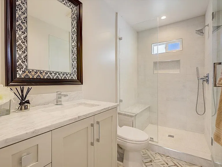 guest bath 1
