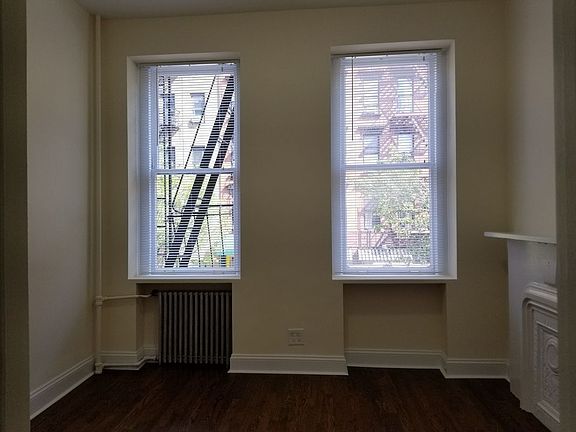 2nd image of 50 Carmine St APT 2