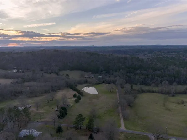 1025 Bryant Rd, Ohatchee, AL 36271