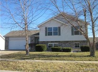 1120 Ashford Place Dr, O'Fallon, MO 63366