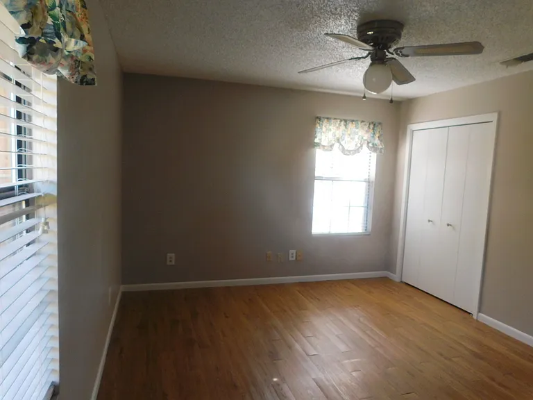17186 County Road 4185 — Photo 8