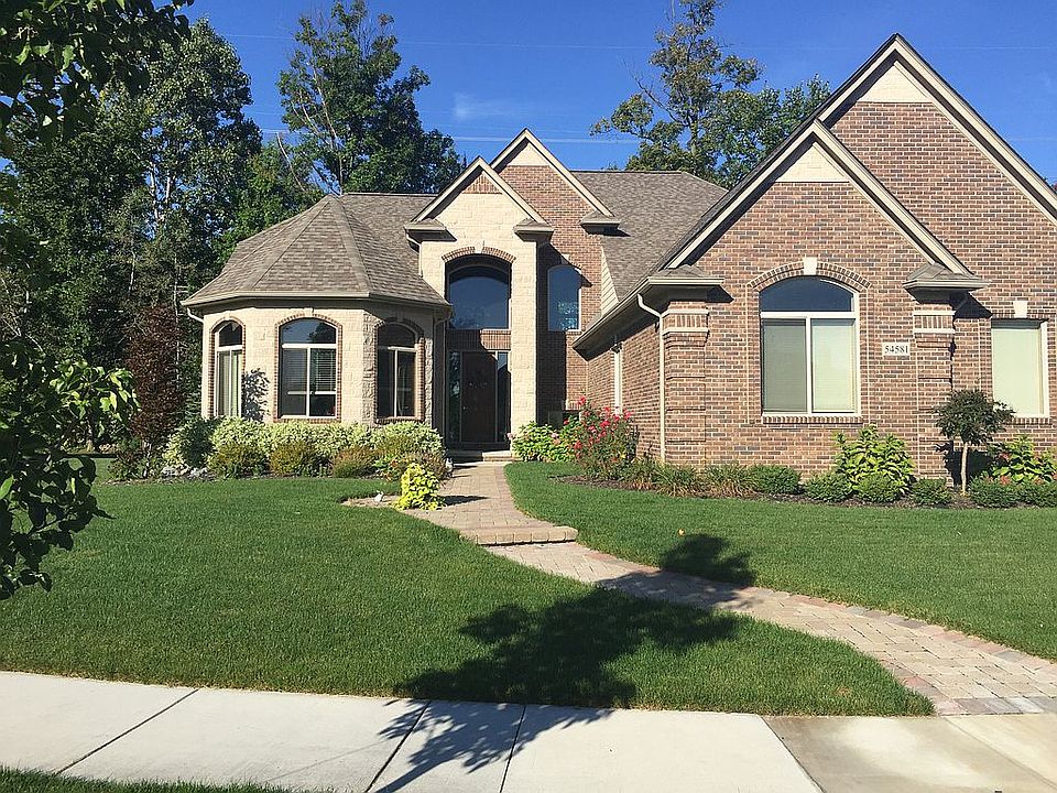 1st image of 54581 Glen Oaks Dr