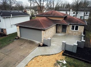 2633 Bretton Woods Dr, Columbus, OH 43231