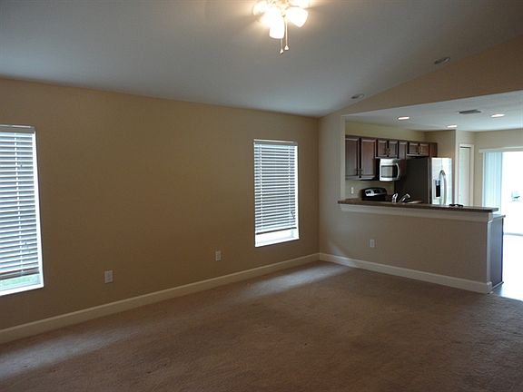 4th image of 825 College Chase Dr
