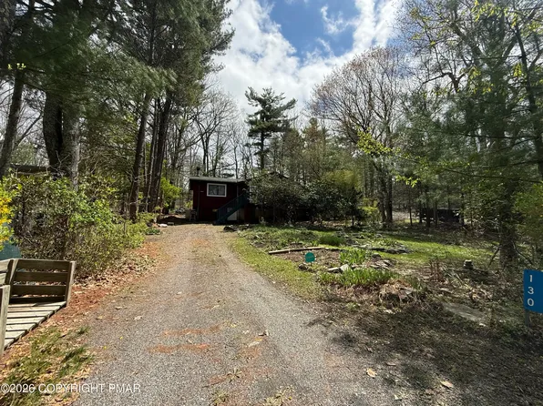 130 E Lakeview Dr, Dingmans Ferry, PA 18328