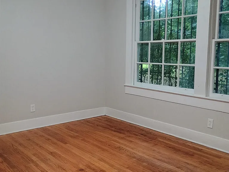 179 W Harrison St — Photo 4