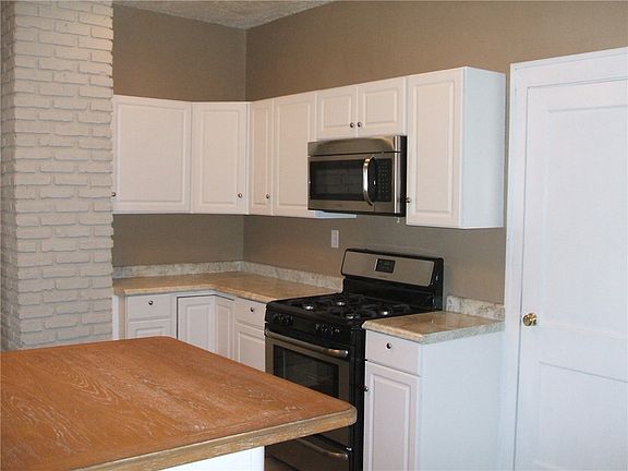 4th image of 4005 Byram Ave