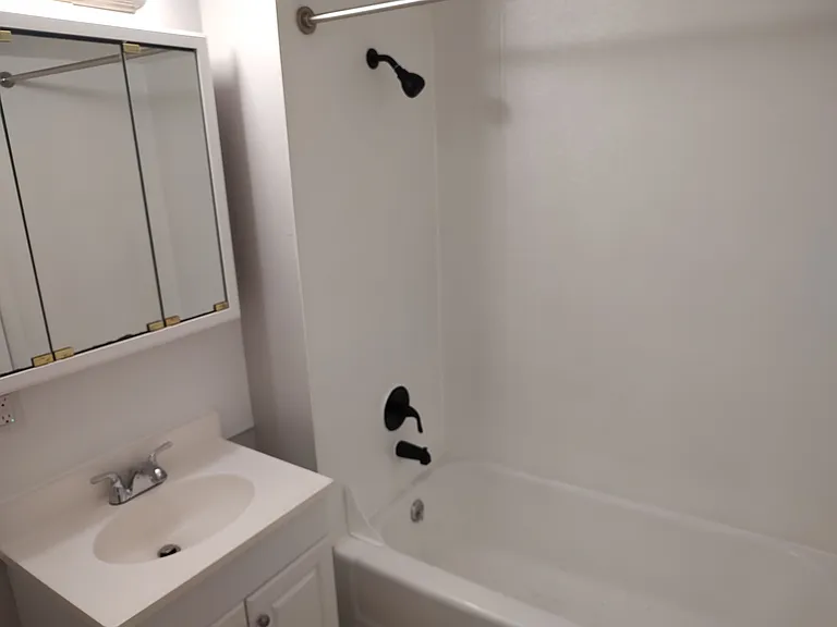 134 N Newberry St #3 — Photo 9
