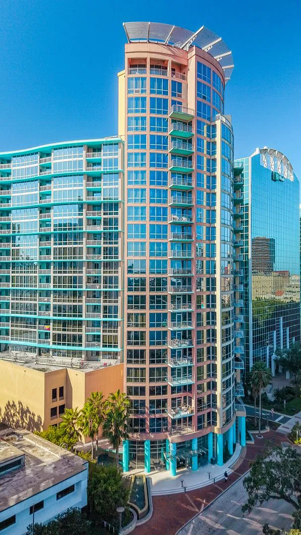 One Month FREE by 11/15! Lake Eola Views & Downtown Living at The Waverly — Photo 1