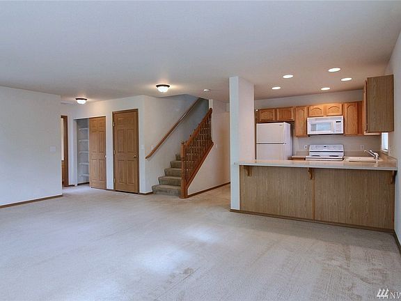 5th image of 3725 4th Ave NW