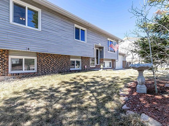 3rd image of 708 Cottonwood Dr