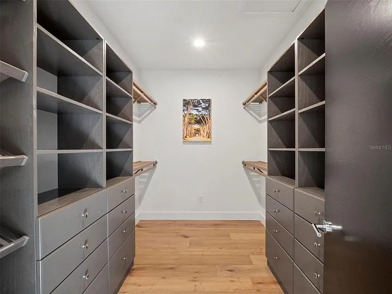 1021 Temple Grove Pl — Photo 23