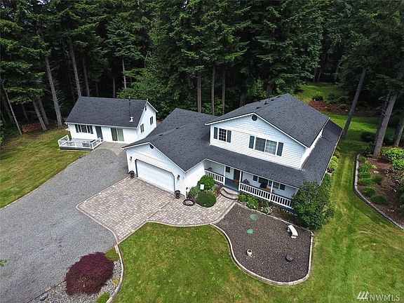 3rd image of 2029 Springer Hills Ln SE