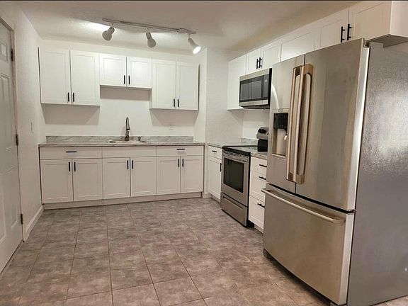 2nd image of 2016 Golfview Ct