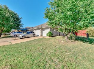 8539 Gatlinburg Dr, Fort Worth, TX 76123