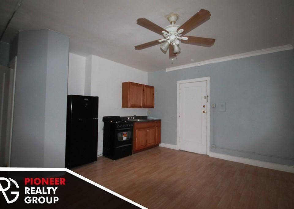 2nd image of 4735 N Beacon St #4735401