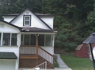 271 School St, Pitcairn, PA