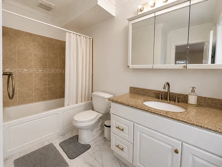 6 Forest St #2 — Photo 11