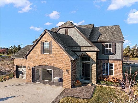 4th image of 26644 Hidden Ridge Dr