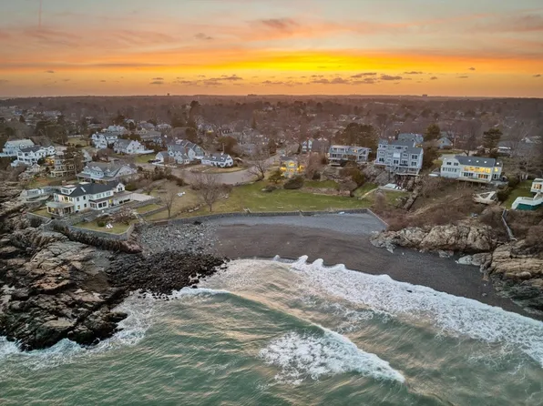 24 Greystone Rd, Marblehead, MA 01945