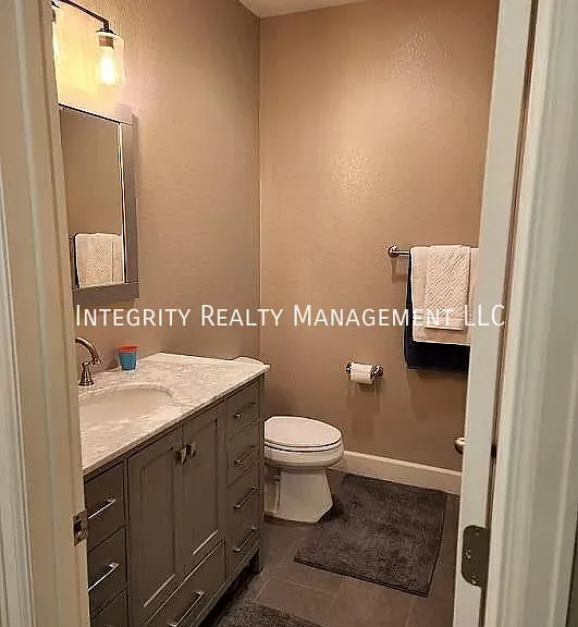 692 Jarvis Dr — Photo 16