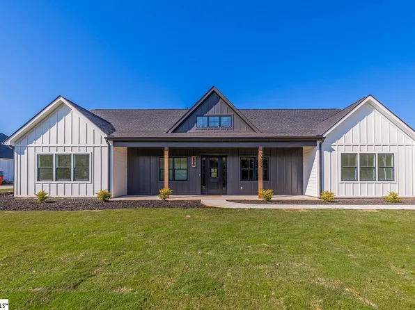 3392 Fairview Rd, Fountain Inn, SC 29644