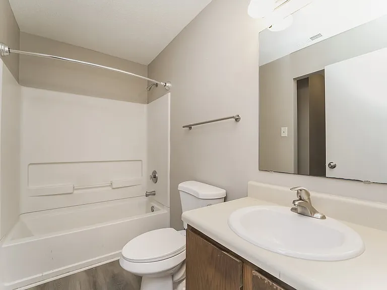 7054 Sycamore Grove Ct — Photo 11