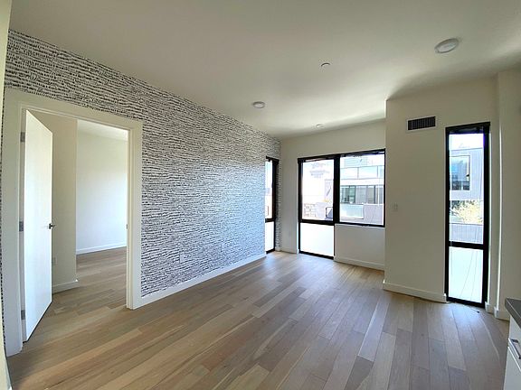 4th image of 950 Natoma St #5