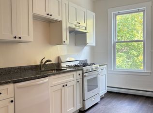 42 Preston St APT 4, Danvers, MA 01923