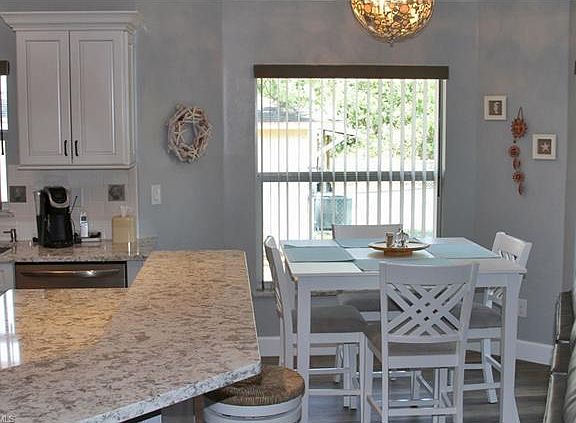5th image of 3915 Bennett Ln #3917